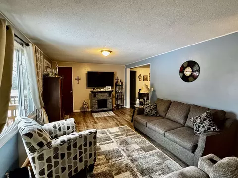 Living - 128 Bond, Harrison, MI 48625 photo 2 of 5