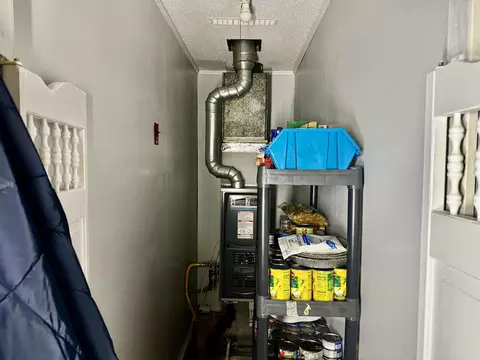 Entry Way - 128 Bond, Harrison, MI 48625 photo 1 of 1