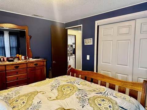 Bedroom - 128 Bond, Harrison, MI 48625 photo 2 of 4