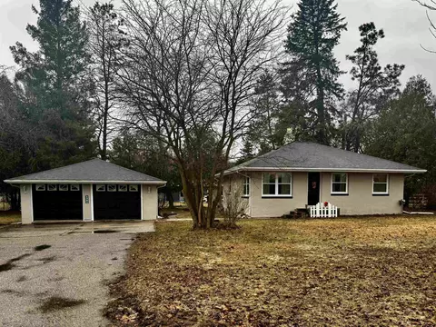 Exterior - 1361 N State, Gladwin, MI 48624 photo 2 of 12