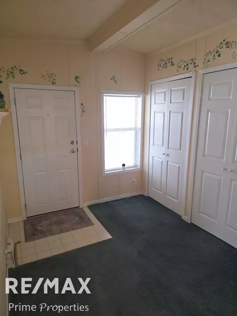 Entry Way - 134 Apollo, Flushing, MI 48433 photo 1 of 1
