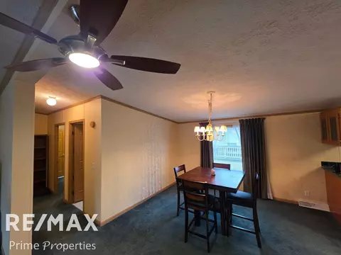 Dining - 134 Apollo, Flushing, MI 48433 photo 2 of 3