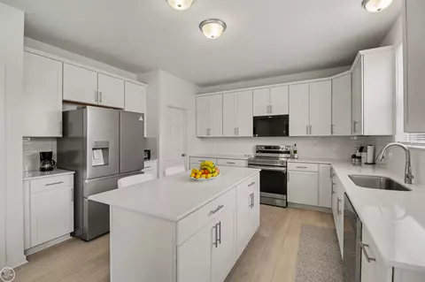 Kitchen - 24731 Arbor, Macomb, MI 48042 photo 2 of 4