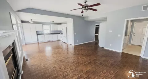 Living - 2140 Delaware Ln, Temperance, MI 48182 photo 3 of 3