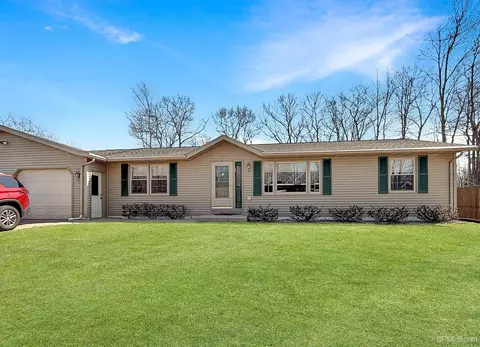 2709 W 6th, Gladstone, MI 49837