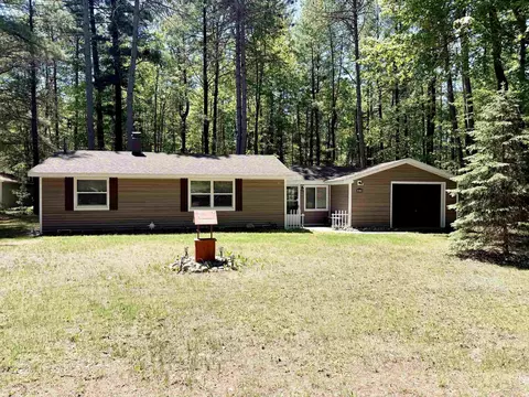4019 E Higgins Lk, Roscommon, MI 48653