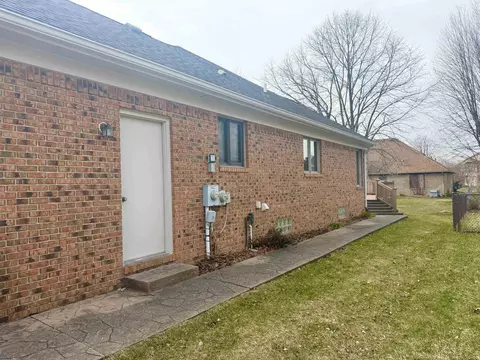 Exterior - 48401 Valley Forge Dr, Macomb, MI 48044 photo 5 of 10