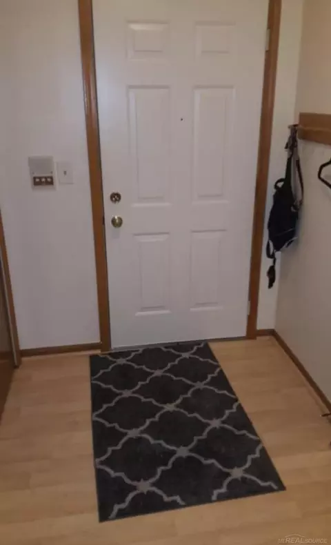Entry Way - 15530 Ashley, Macomb, MI 48044 photo 2 of 2