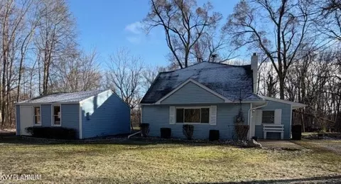 5250 Woodland, East China, MI 48054