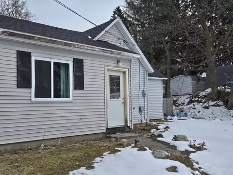 138 Mosser, Cadillac, MI 49601