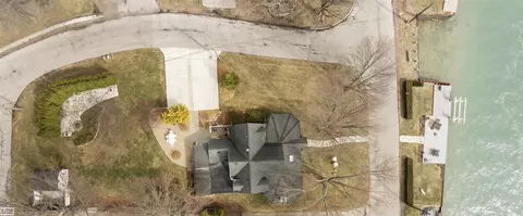 View/Area - 206 Edgewater, Algonac, MI 48001 photo 2 of 6