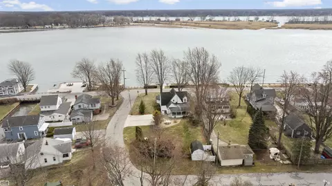 View/Area - 206 Edgewater, Algonac, MI 48001 photo 3 of 6