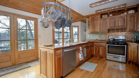 Kitchen - 11608 Bradley, Jerome, MI 49249 photo 5 of 8