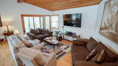 Living - 11608 Bradley, Jerome, MI 49249 photo 2 of 3