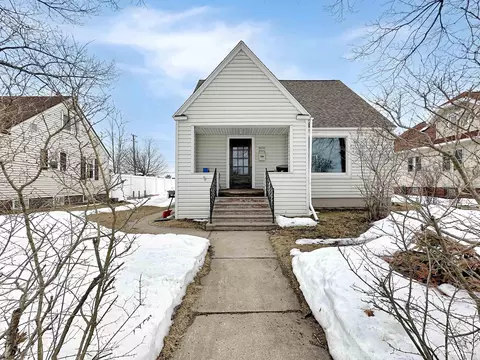 1209 Washington, Escanaba, MI 49829