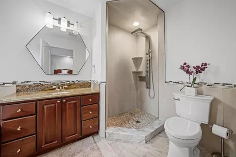 Bath - 47310 Beacon Sq, Macomb, MI 48044 photo 2 of 5