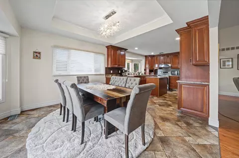 Dining - 47310 Beacon Sq, Macomb, MI 48044 photo 2 of 4