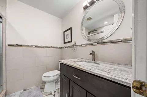 Bath - 47310 Beacon Sq, Macomb, MI 48044 photo 1 of 5