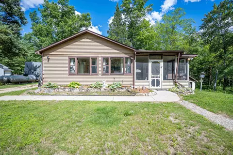 10262 Anger, Harrison, MI 48625 photo 6