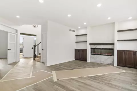 Living - 45537 Gable, Macomb, MI 48044 photo 2 of 2