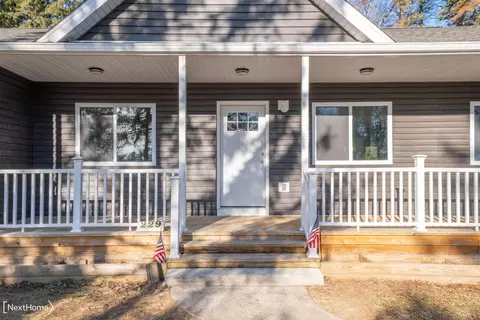 Exterior - 229 N Water, Au Gres, MI 48703 photo 6 of 9