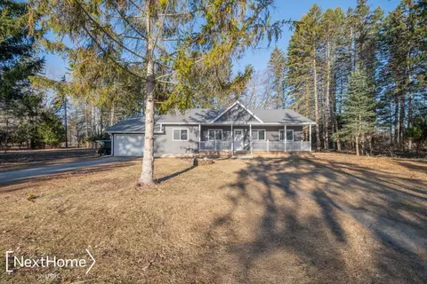Exterior - 229 N Water, Au Gres, MI 48703 photo 7 of 9