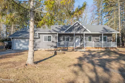 229 N Water, Au Gres, MI 48703