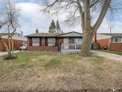 34627 Nancy, Westland, MI 48186