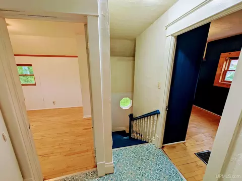 Entry Way - 314 Cherry, Iron River, MI 49935 photo 3 of 3