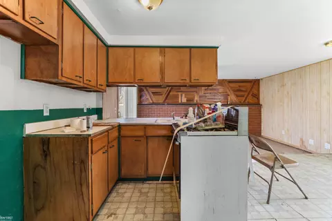Kitchen - 6715 Niagara, Romulus, MI 48174 photo 2 of 2