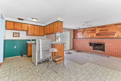 Kitchen - 6715 Niagara, Romulus, MI 48174 photo 1 of 2