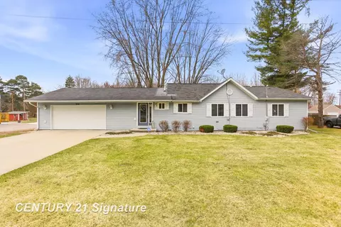 526 S Maple, Hemlock, MI 48626