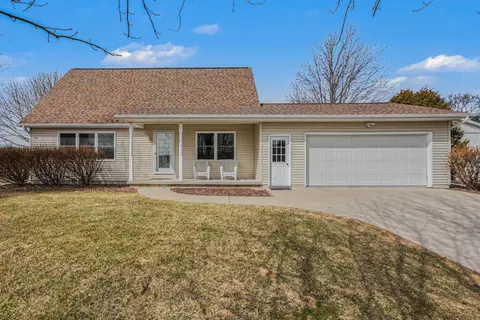3760 S 7 Mile, Bay City, MI 48706