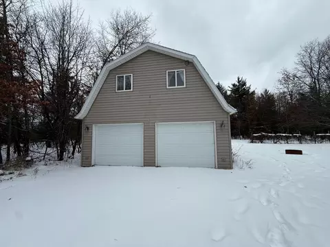881 E Kittle, Mio, MI 48647 photo 2