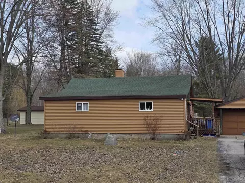 1711 S Poseyville, Midland, MI 48640