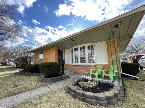 24705 Princeton, Saint Clair Shores, MI 48080