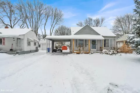 3985 Motorway, Waterford, MI 48328