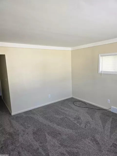 Living - 8434 Orchard, Warren, MI 48089 photo 2 of 2