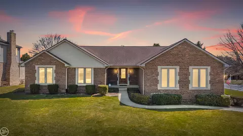 41777 Pon Mdw, Northville, MI 48168