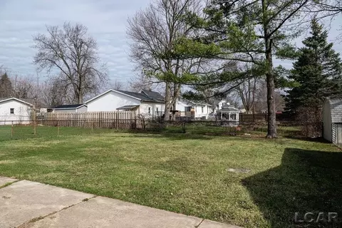 Exterior - 1015 E Hunt, Adrian, MI 49221 photo 3 of 4