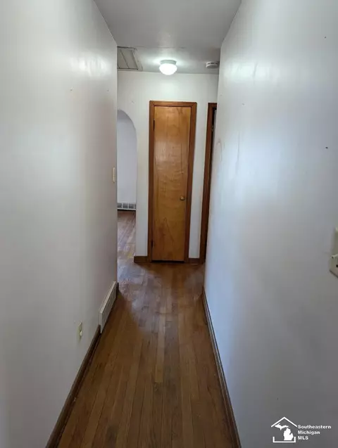 Entry Way - 775 Stewart, Monroe, MI 48162 photo 2 of 2