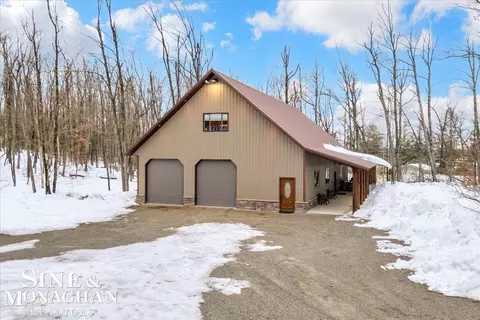 14792 13th, Johannesburg, MI 49751