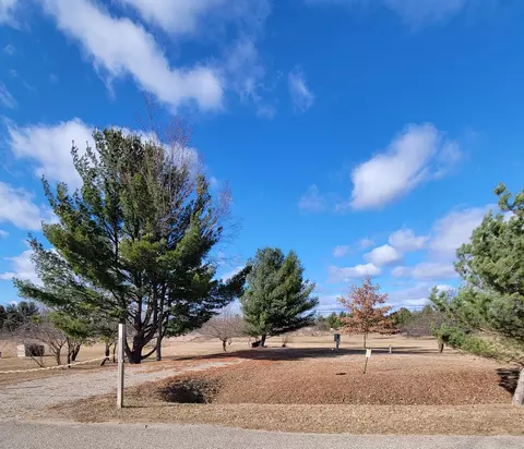 4415 Hamilton, Gladwin, MI 48624 photo 3