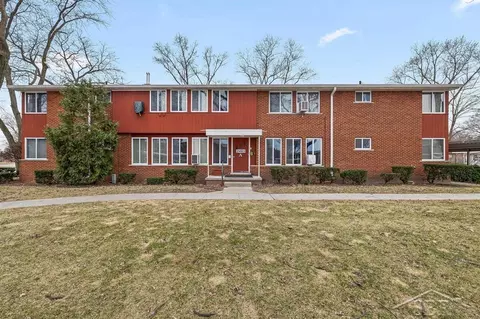 2405 Damman #201, Midland, MI 48640