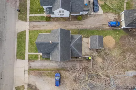 View/Area - 907 E Hunt, Adrian, MI 49221 photo 1 of 8