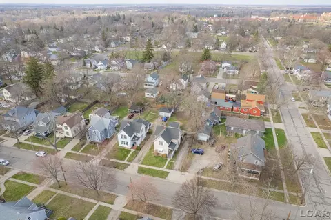 View/Area - 907 E Hunt, Adrian, MI 49221 photo 4 of 8