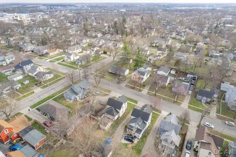 View/Area - 907 E Hunt, Adrian, MI 49221 photo 7 of 8