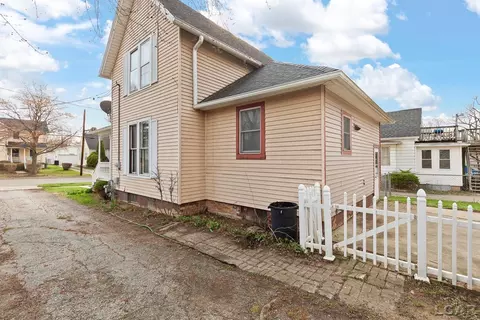 Other - 907 E Hunt, Adrian, MI 49221 photo 3 of 8