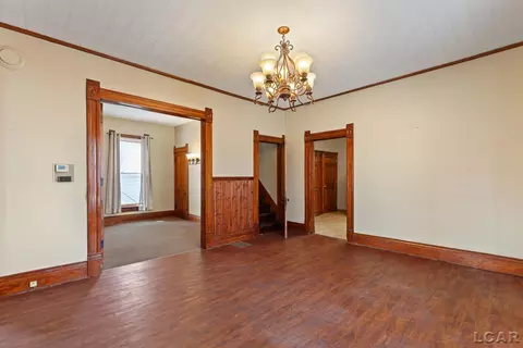 Living - 907 E Hunt, Adrian, MI 49221 photo 2 of 4