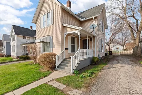 Exterior - 907 E Hunt, Adrian, MI 49221 photo 3 of 7
